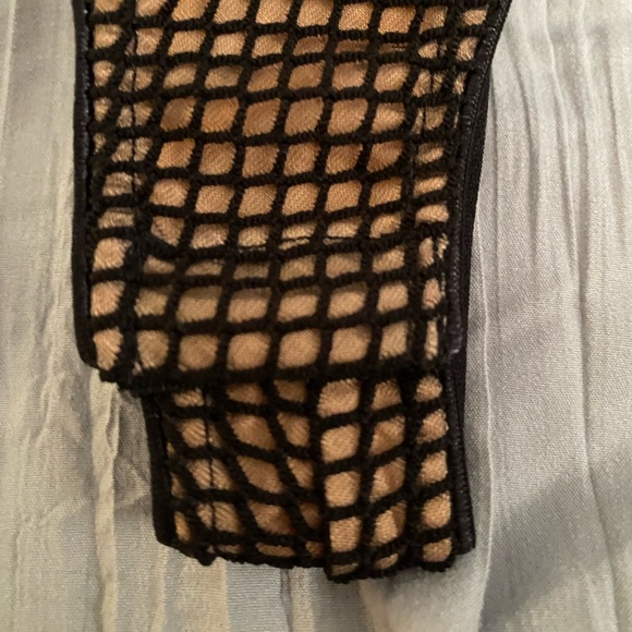 Cosmopolitan Dress The Population Bridgette Mesh Fully lined Deep V body… - Picture 6 of 11